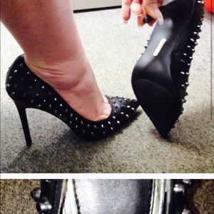 Studded pumps
